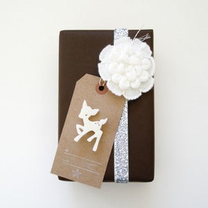 Image of SPECIAL Holiday brooch gift tag