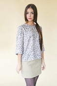 Image of  <FONT COLOR="#DF3A01">blusa flores</FON>