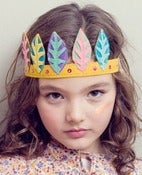 Image of Shimmering Feather Crown 