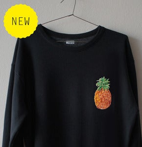 Image of TROPICAL WINTER BLACK SWEATSHIRT