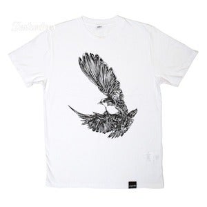 Image of THE DOVE_By Si Scott