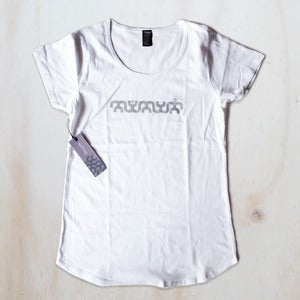 Image of Women's tee - White / silver plasma