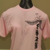 Image of Women's pink-Tee