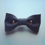 Image of *SALE* HAIR BOW : S U E D E : S K U L L S