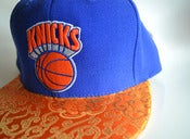 Image of Champagne Knick