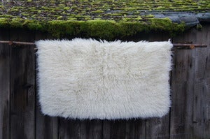 Image of Gorgeous Natural Colored 100% Wool, Hand Woven 3 X 5 foot Flokati