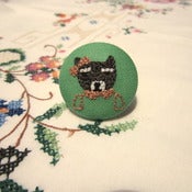 Image of 'Mia' hand embroidered brooch