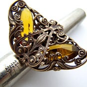 Image of Flutterbling in Golden Topaz
