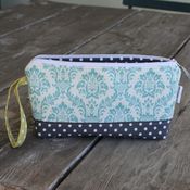 Image of wristlet clutch - turqouise damask 