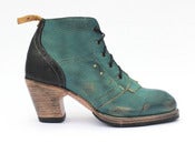 Image of No.0045 CROSSWALK kiltie ankle boot Turq