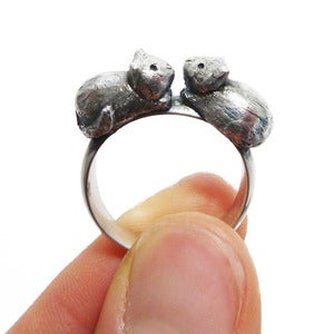 Image of Kissing Kittens Silver Ring