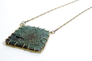 Image of Cristales de Sal Solo Pendant