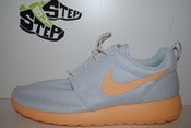 Image of Women's Nike Roshe Run "Pure Platinum-Orange Chalk"