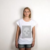 Image of Star Skull - (Rolled Sleeve Woman)