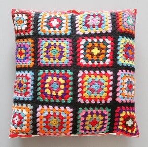 Image of COUSSIN CARRÉ EN CROCHET GRANNY - REF.1132