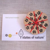 Image of Petal brooch black/red 