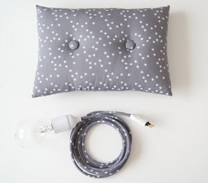Image of *DE RETOUR* BOX DECO Coussin et baladeuse etoile EXCLUSIF
