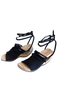 Image of TRIPPEN Jolle in Black