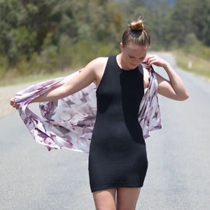 Image of Shadow Kiss Mini Cape