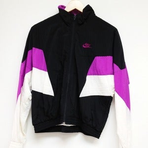 Image of NIKE WINDBREAKER 