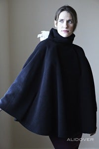 Image of Cali Calo Fleece Babywearing Poncho