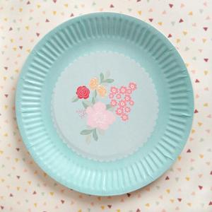 Image of Flower Bouquet Paper Plates