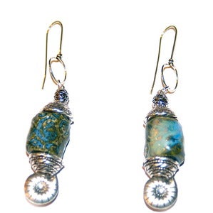 Image of Joyce Shell Earrings