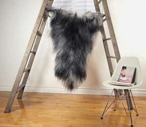 Image of Large Gray Sheepskin GR-258