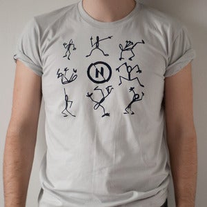 Image of Nabovarsel Tee