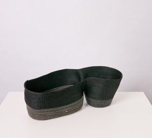 Image of large 2-hump basket (egyptian bathroom)