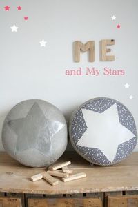 Image of Pouf Star