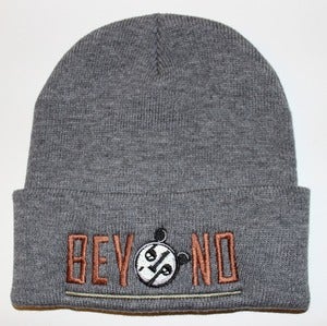 Image of Grey Beyond beanie (brown/olive)