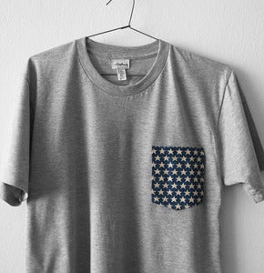 Image of STARS POCKET TEE  (grey)