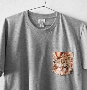 Image of PIGS POCKET TEE      (grey)