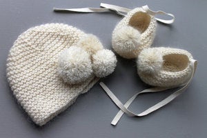 Image of Ensemble bébé cachemire et mohair, chaussons et bonnet