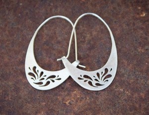 Image of Droplets Curve earrings