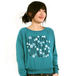 Image of Wild flower Field Triblend Pullover (Heather Emerald)