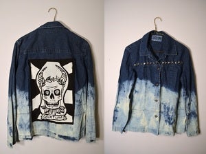 Image of Womans patched jean 