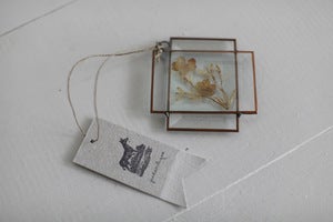Image of 1900s little glass ornament