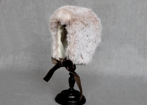Image of Bonnet bébé en fausse fourrure type chapka Russe
