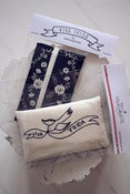 Image of Petit porte mouchoirs Frida oiseau ♥