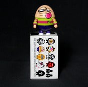 Image of EGGWOK Qee mini fugure  from TOY2R. 
