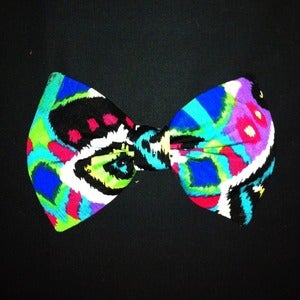 Image of Bright Aztec Print Bow