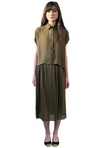 Image of OLIVE CROPPED BUTTON-UP
