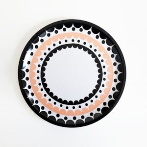 Image of Scallop Round Tray